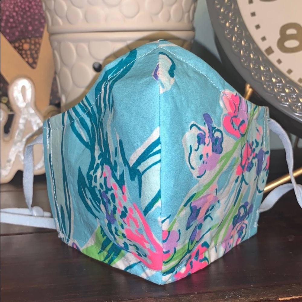 Sway This Way  Lilly Print  Face Mask